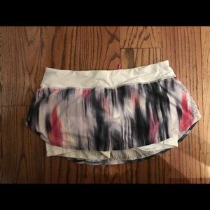 Lulu lemon size 8 tennis skirt